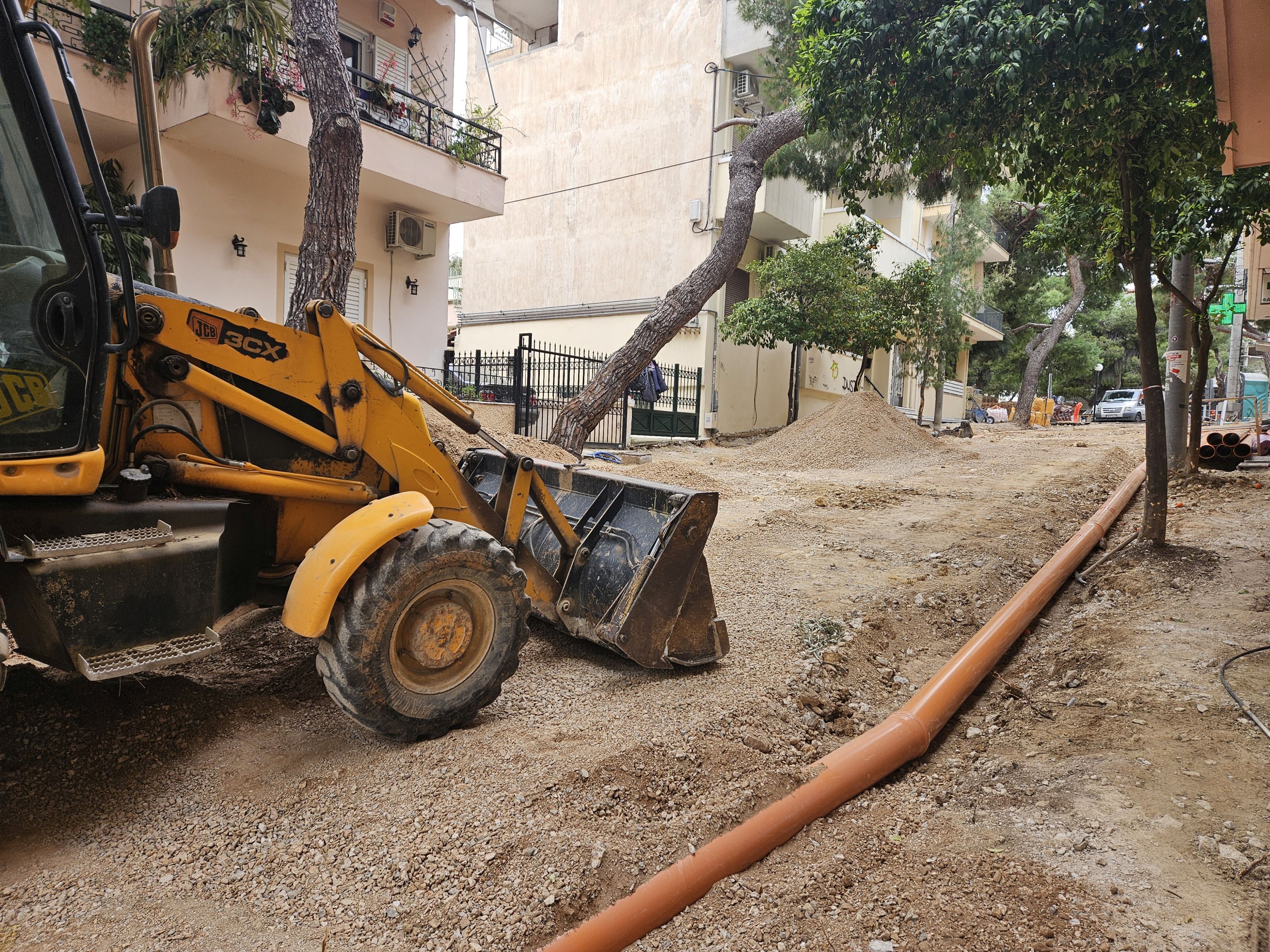 Έργα αισθητικής, λειτουργικότητας αλλά και ουσίας: αντιπλημμυρική θωράκιση μαζί με τα έργα ανάπλασης στην Αγία Τριάδα