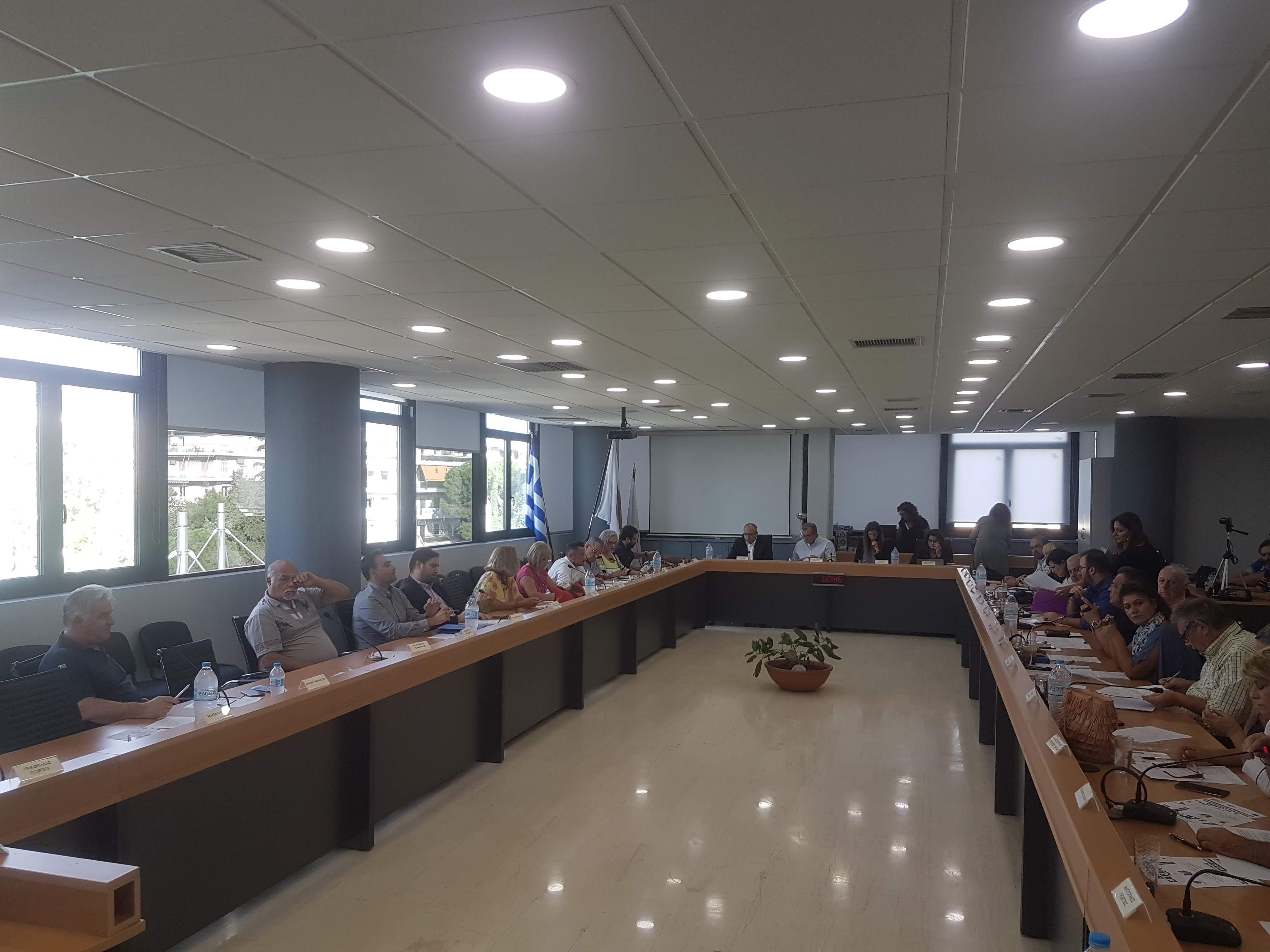 Κεκλεισμένων των θυρών η σημερινή συνεδρίαση του δημοτικού συμβουλίου για την προστασία των πολιτών και των μελών του ΔΣ - Δήλωση του προέδρου του ΔΣ για την συνεδρίαση της Τετάρτης 11-3