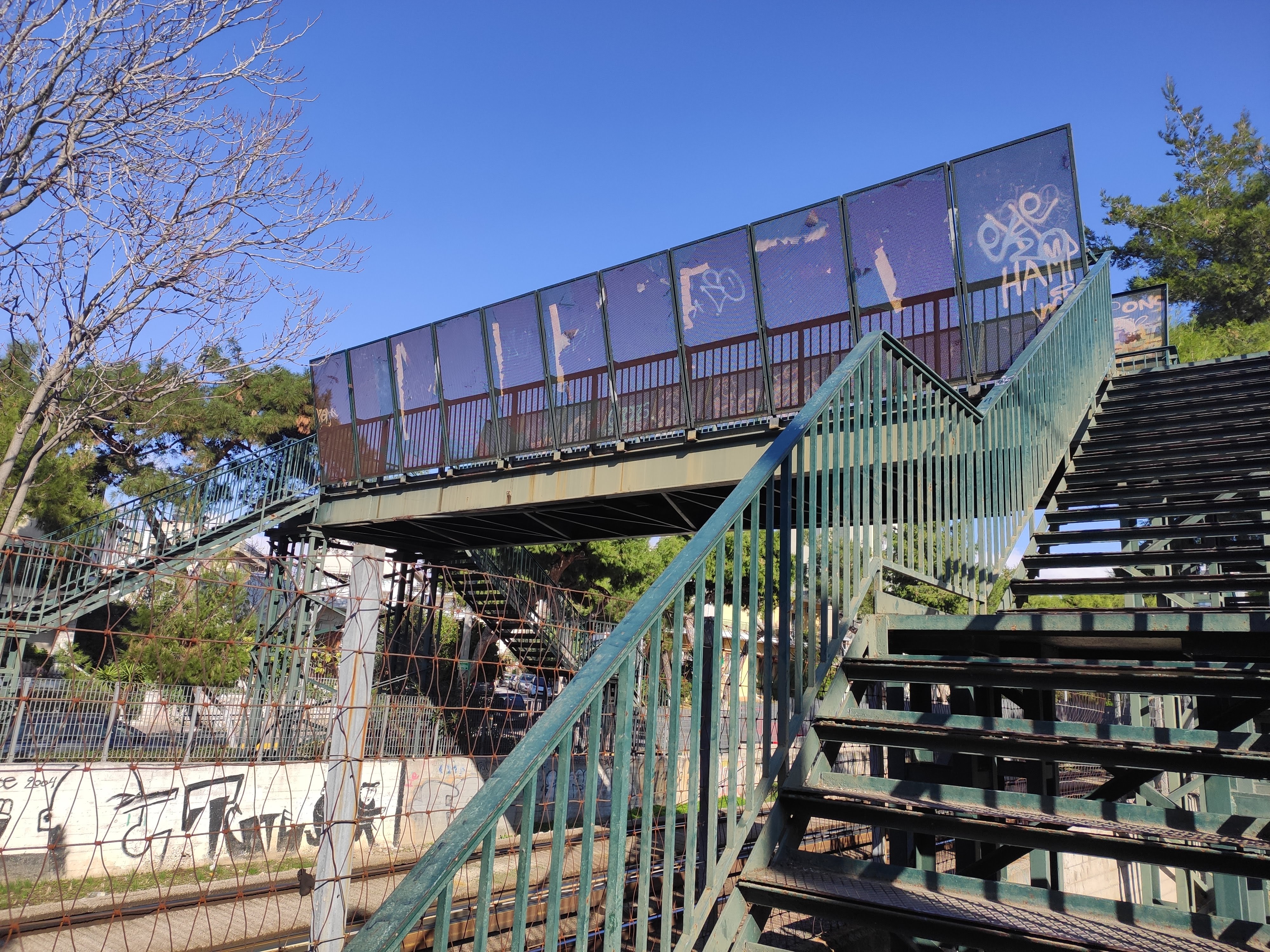 Αντικατάσταση της πεζογέφυρας του ΗΣΑΠ στη Μελ. Μερκούρη και Ικάρων ζητά από τη ΣΤΑΣΥ ο Δήμος Ηρακλείου Αττικής