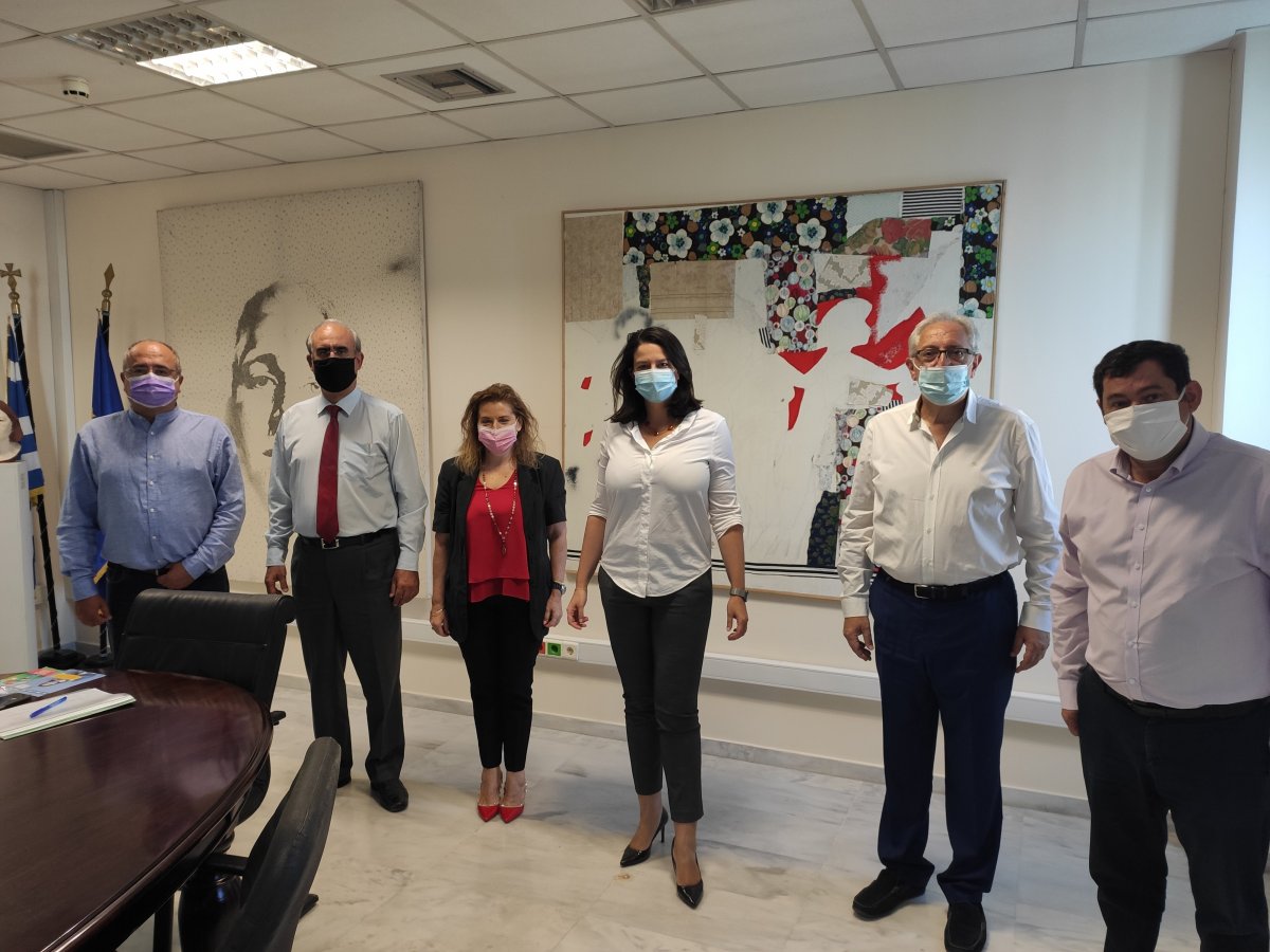 Στην Υπουργό Παιδείας ο Νίκος Μπάμπαλος και οι δήμαρχοι των όμορων δήμων για την έναρξη της νέας σχολικής χρονιάς