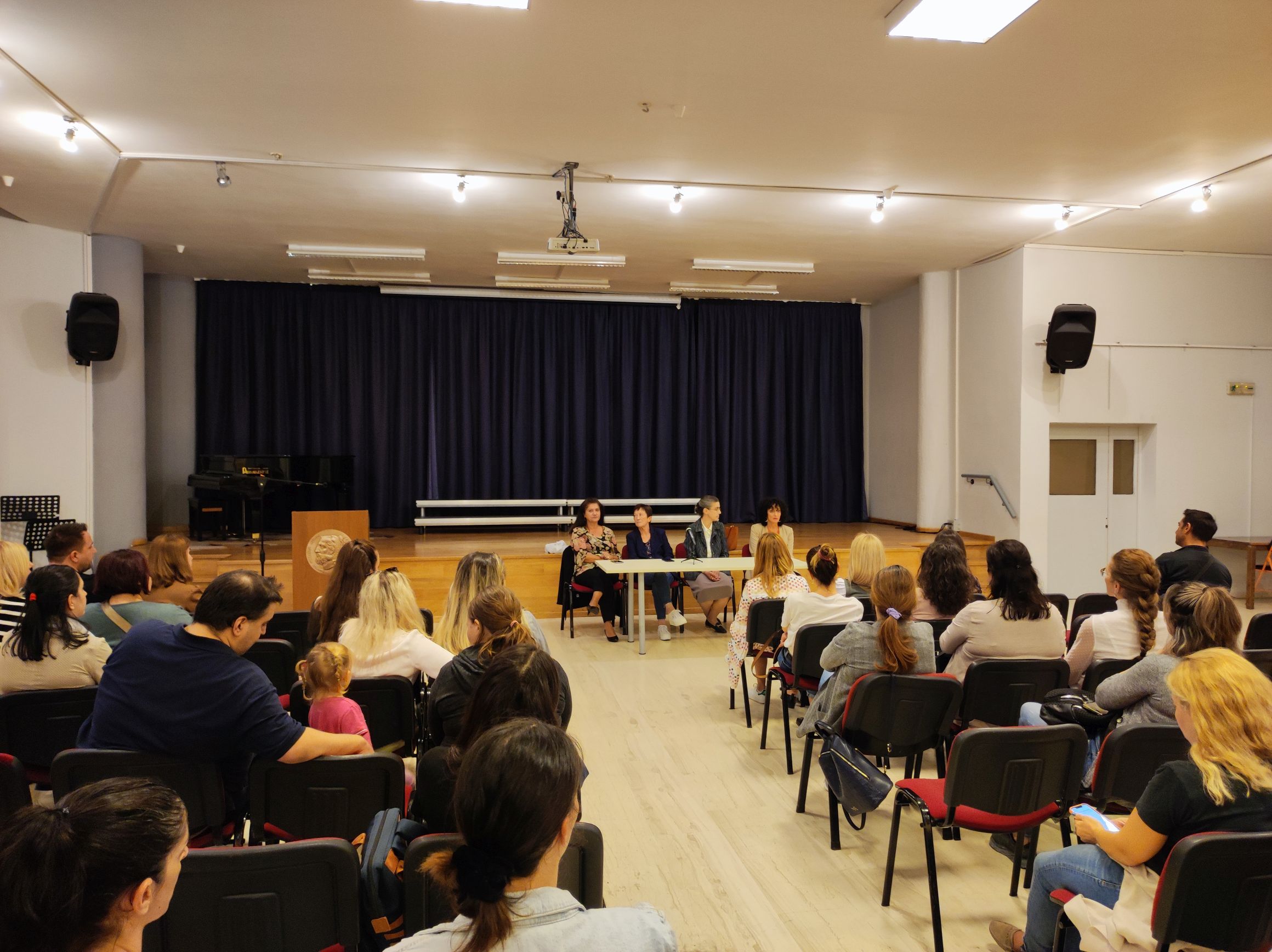 Οι γονείς ρωτούν ο ΟΠΑΚΜ απαντά: συνάντηση γονέων των βρεφονηπιακών σταθμών του Δήμου Ηρακλείου Αττικής