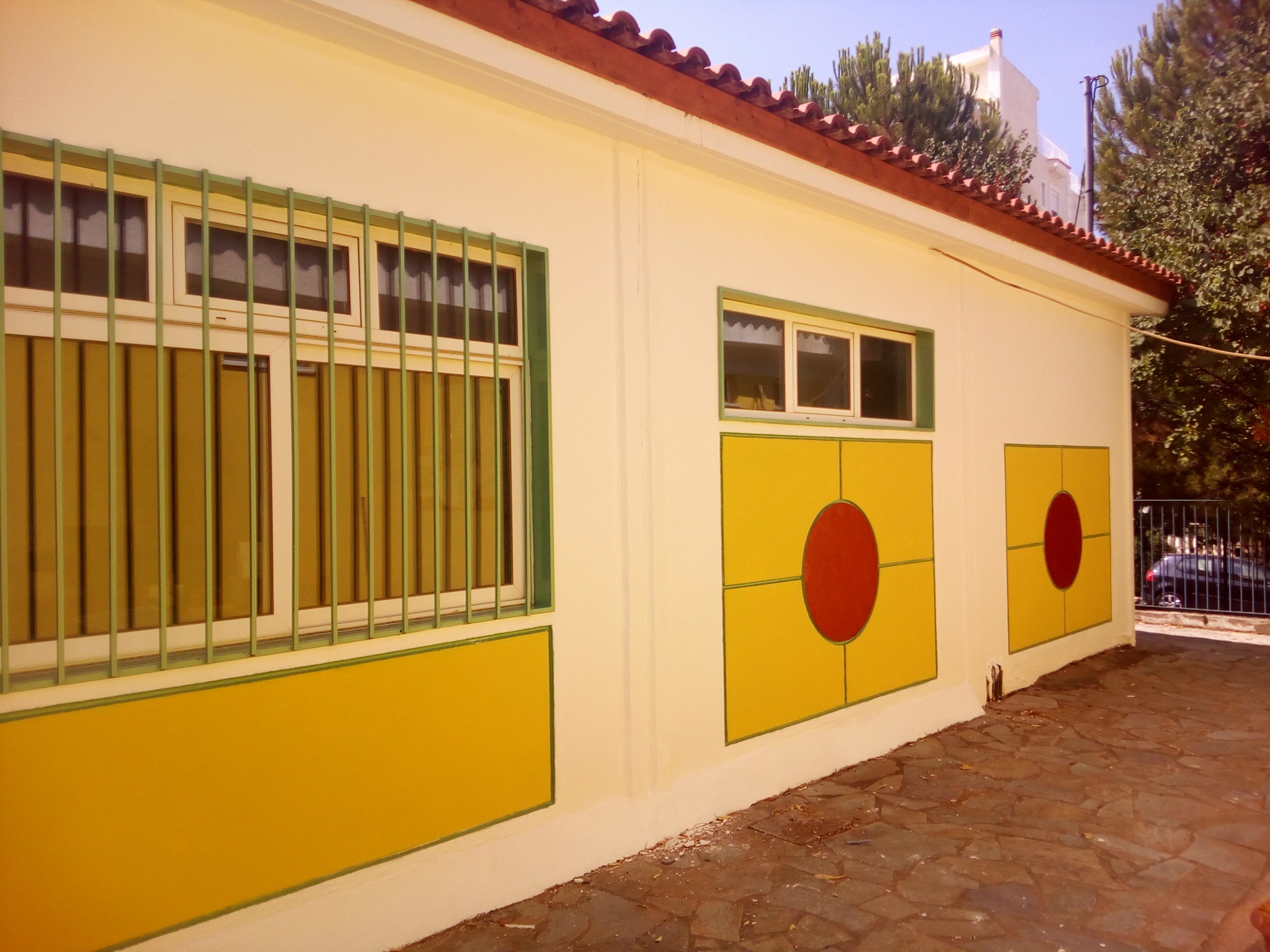 Με απόφαση του Υπουργείου Παιδείας αναβάλλεται η υποχρεωτική δίχρονη προσχολική εκπαίδευση στον Δήμο Ηρακλείου Αττικής: παραμένει το δικαίωμα επιλογής για τους Ηρακλειώτες