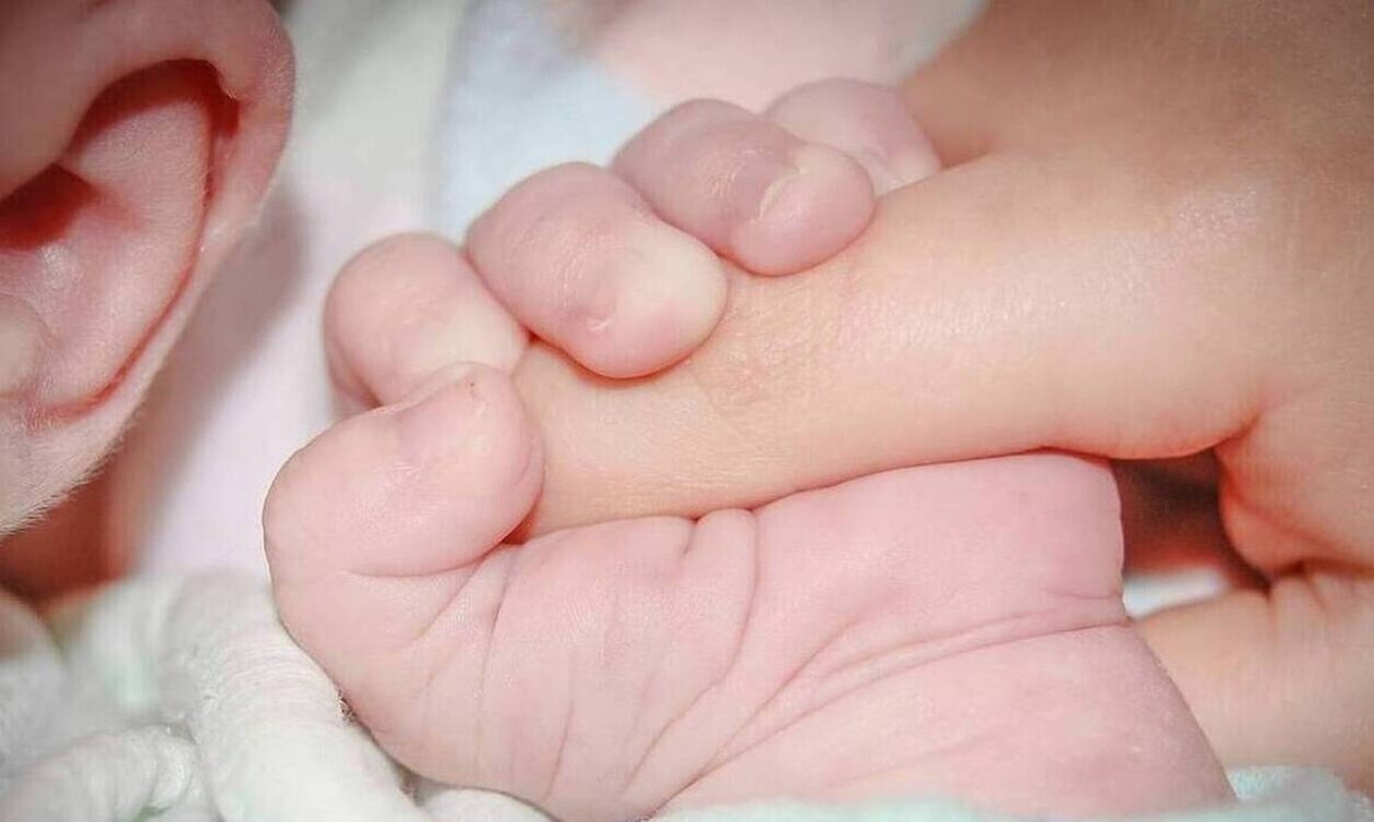 Και το 2023 επίδομα για τη γέννηση του πρώτου παιδιού από το Δήμο Ηρακλείου Αττικής: χορηγούνται τα πρώτα για τη νέα χρονιά